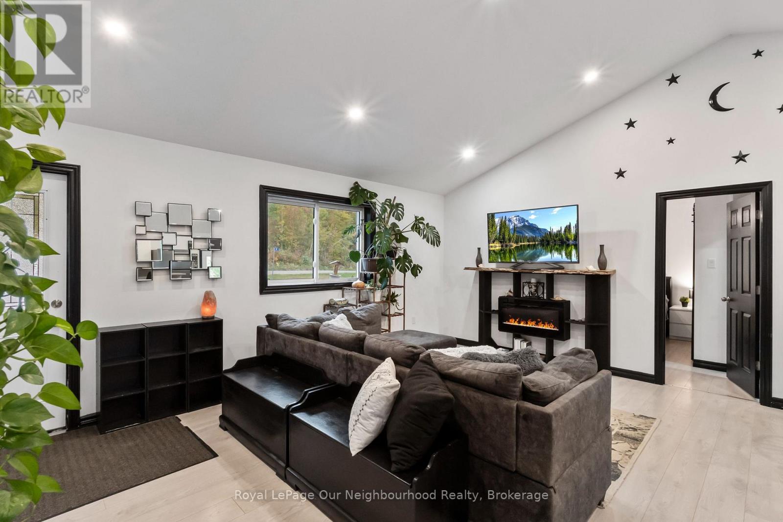 9 Cedar Hill Road Property Photo 7