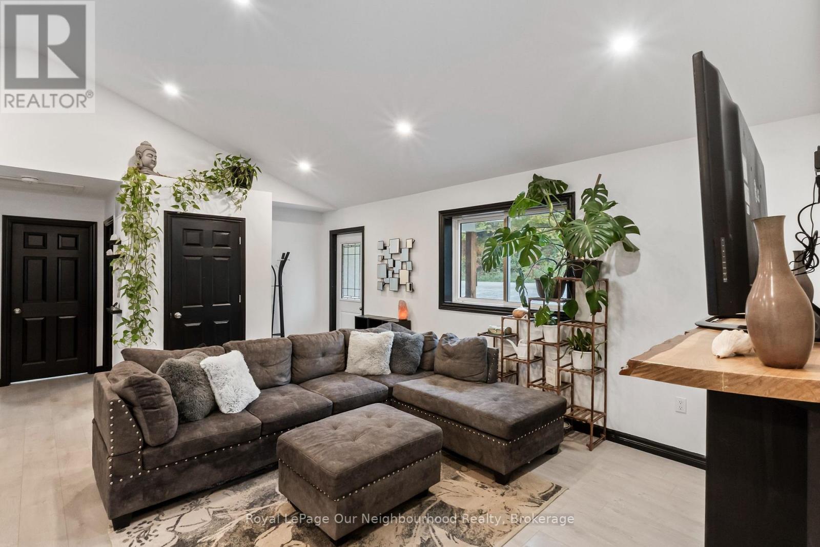 9 Cedar Hill Road Property Photo 8