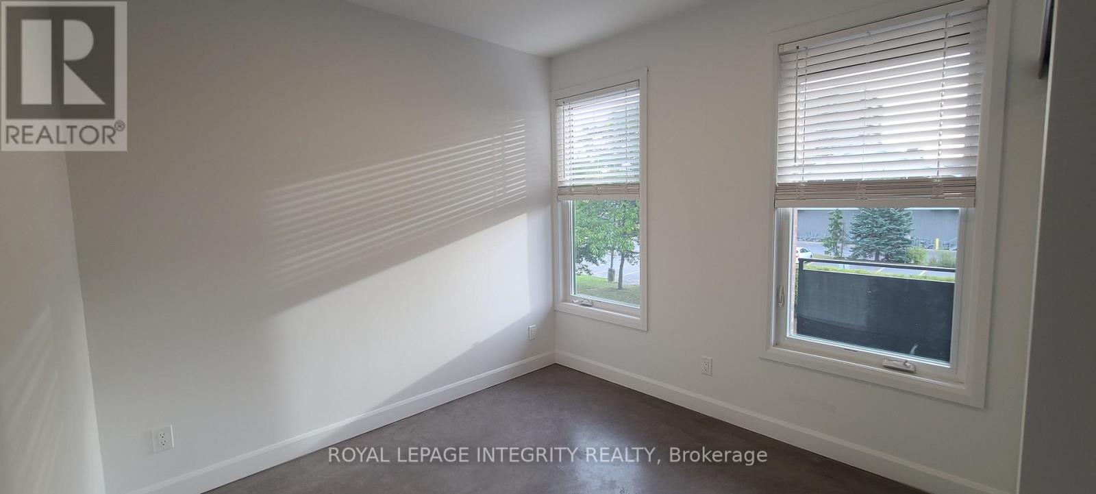 Unit A - 396 Marguerite Avenue Property Photo 9