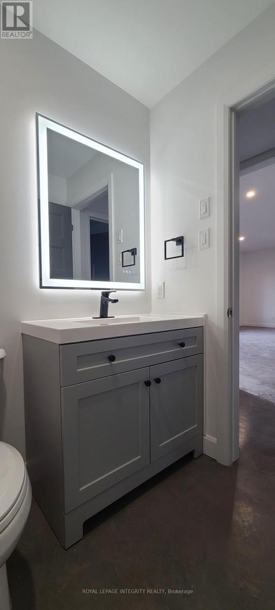 Unit A - 396 Marguerite Avenue Property Photo 10