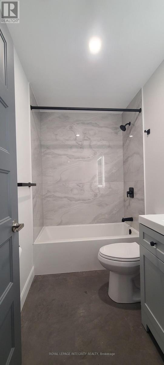 Unit A - 396 Marguerite Avenue Property Photo 11