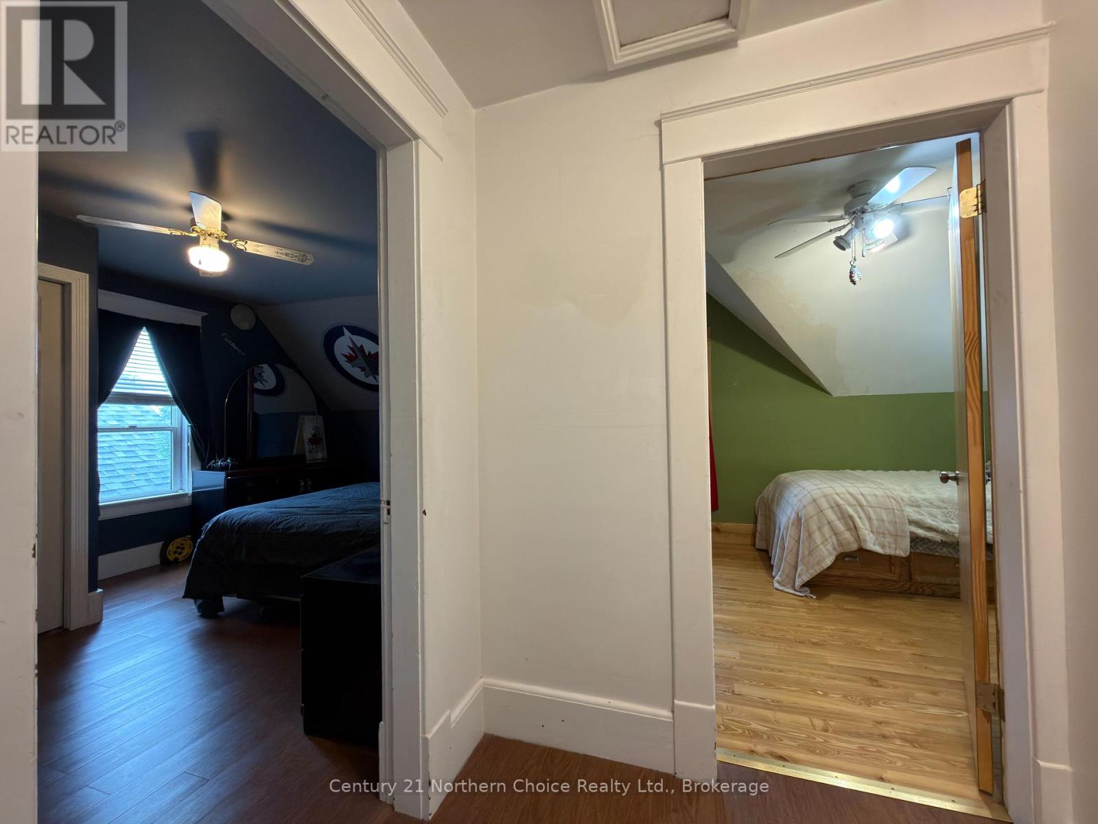 648 Scott Street Property Photo 29