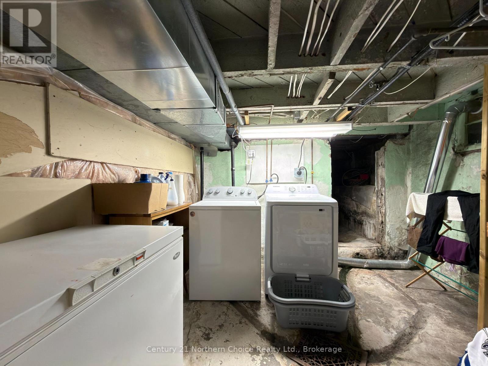 648 Scott Street Property Photo 36