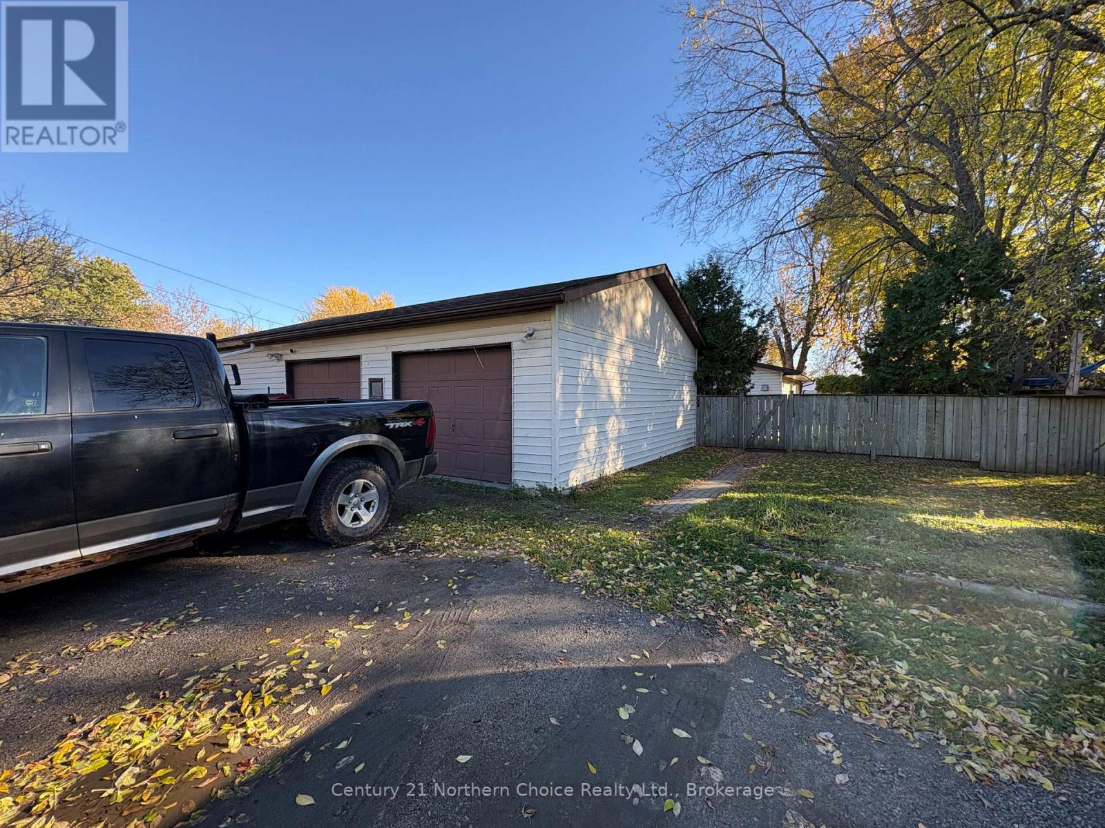 648 Scott Street Property Photo 37