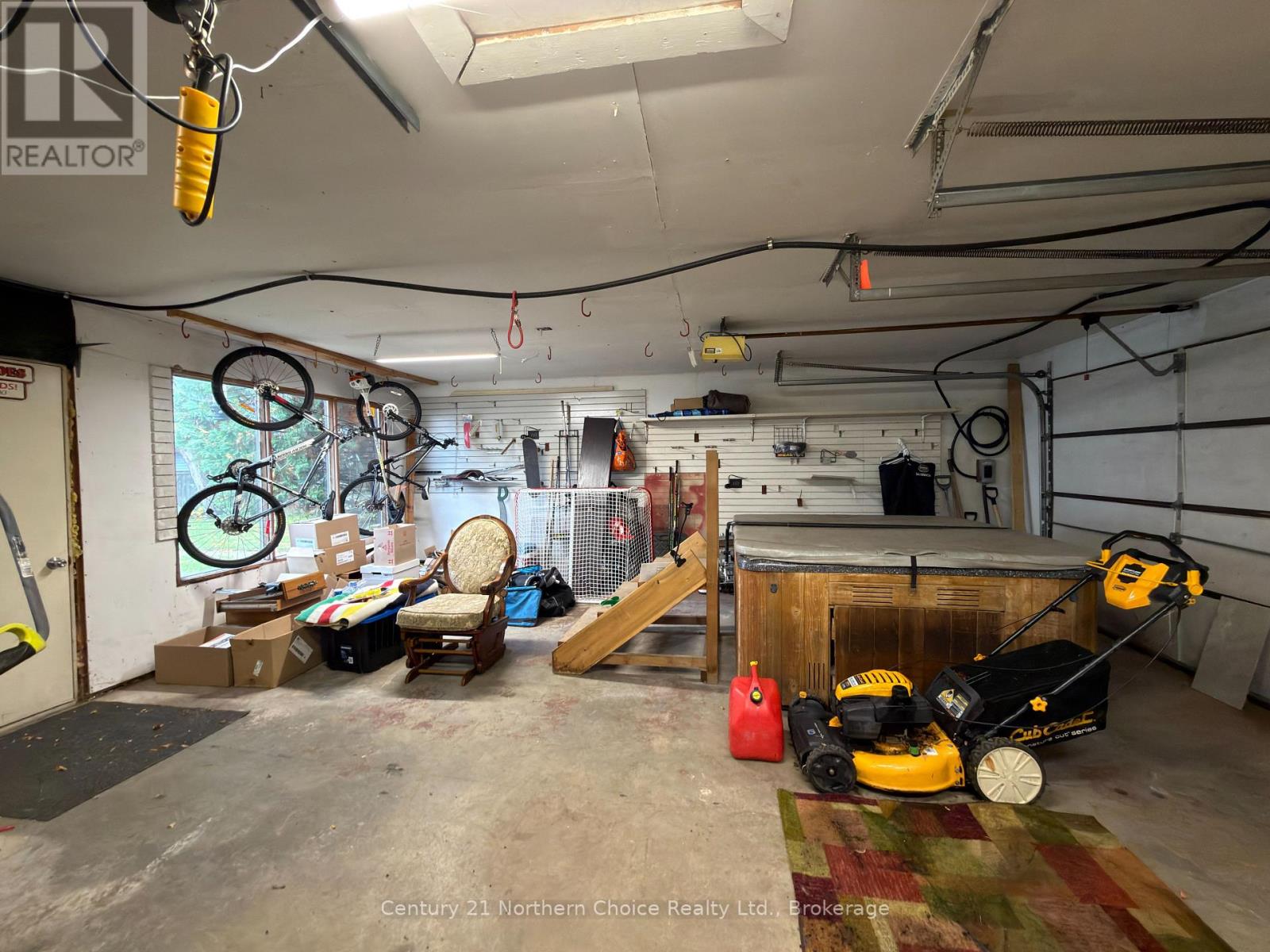 648 Scott Street Property Photo 40