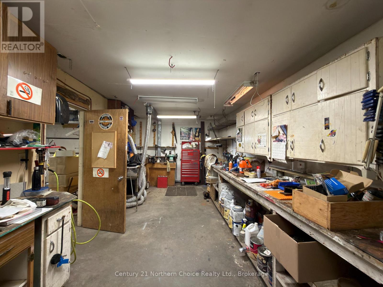 648 Scott Street Property Photo 41
