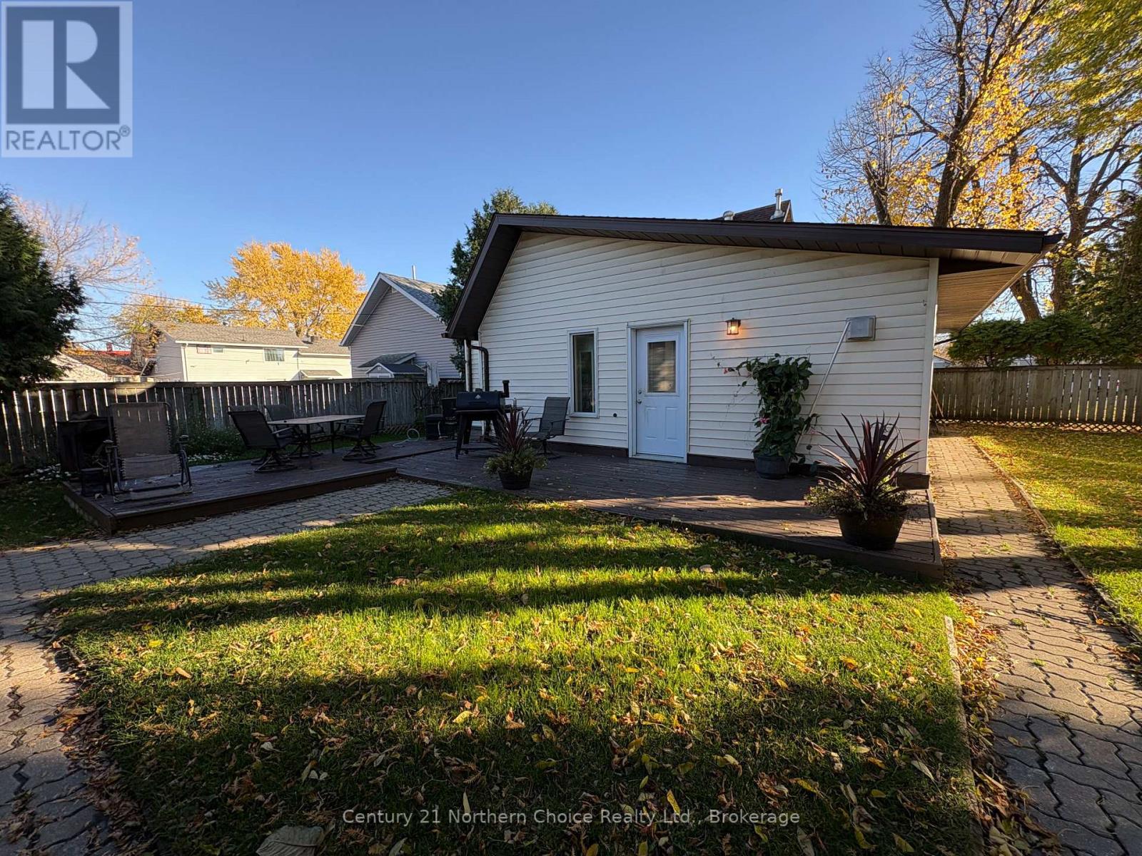 648 Scott Street Property Photo 45