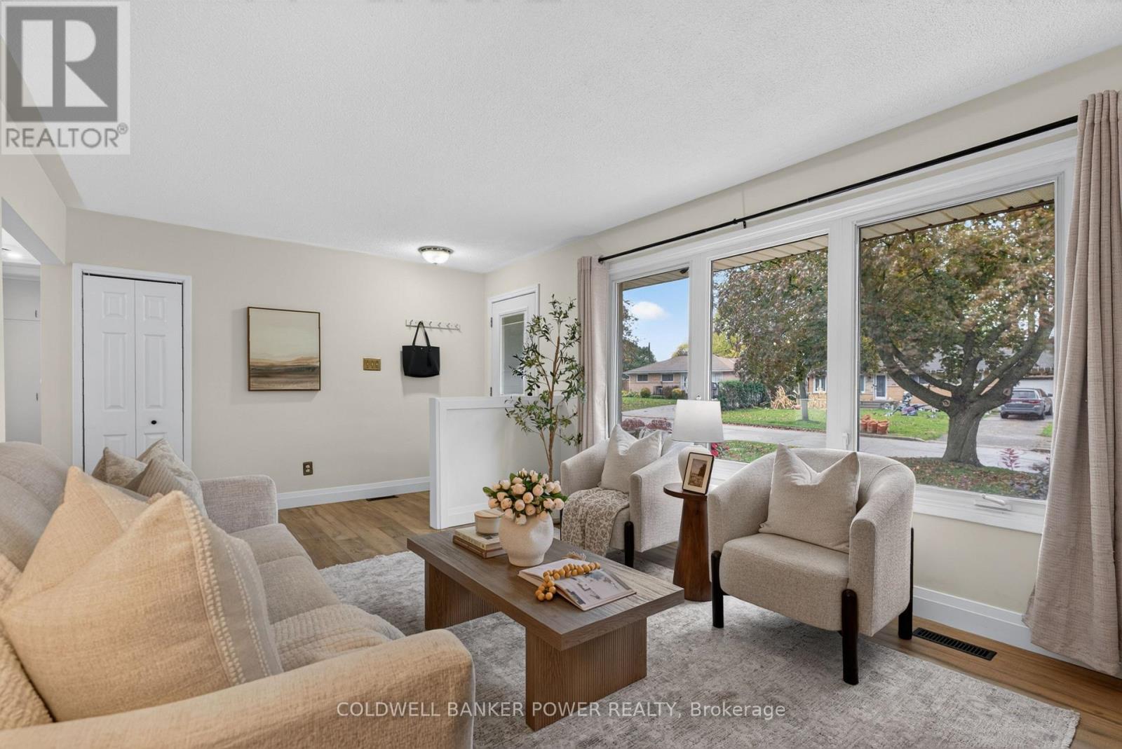 34 Algonquin Crescent Property Photo 8