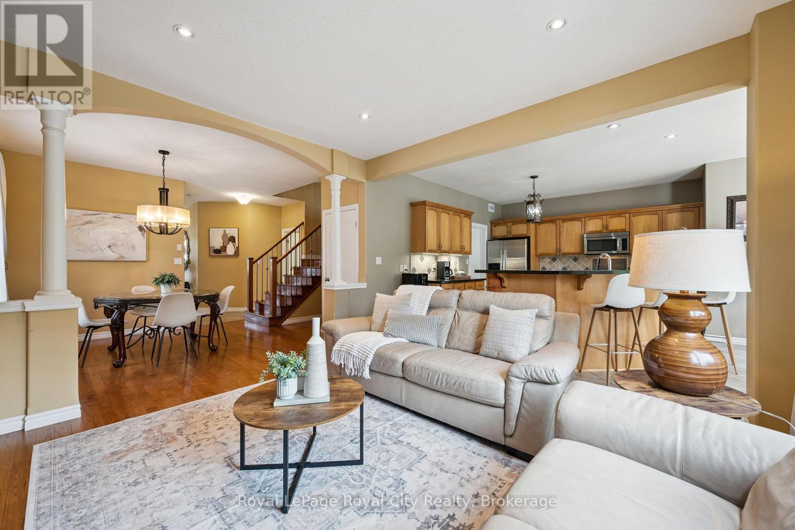 26 Frasson Drive Property Photo 11