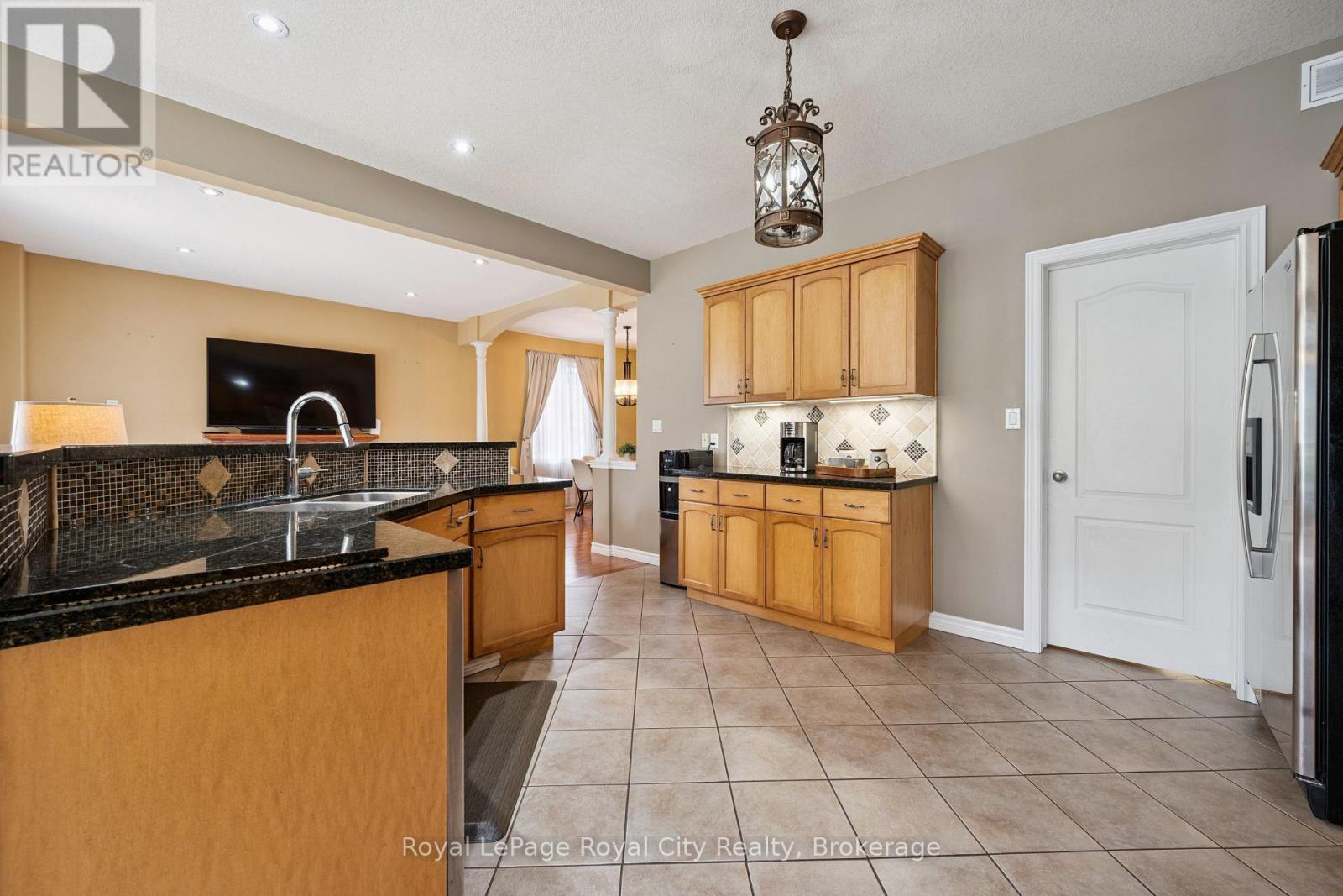 26 Frasson Drive Property Photo 17