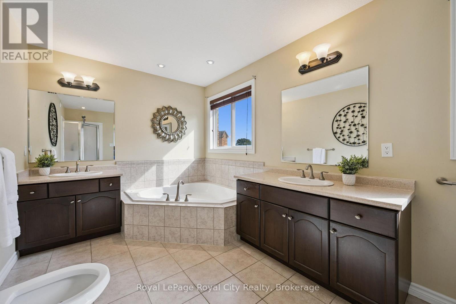 26 Frasson Drive Property Photo 25