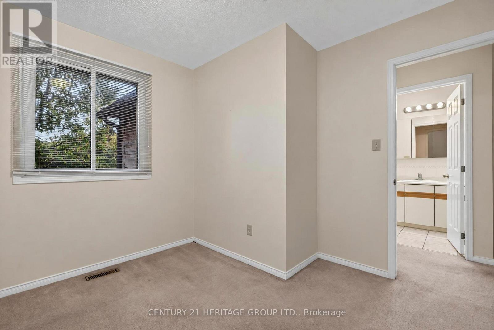 15 - 38 Elora Drive Property Photo 28