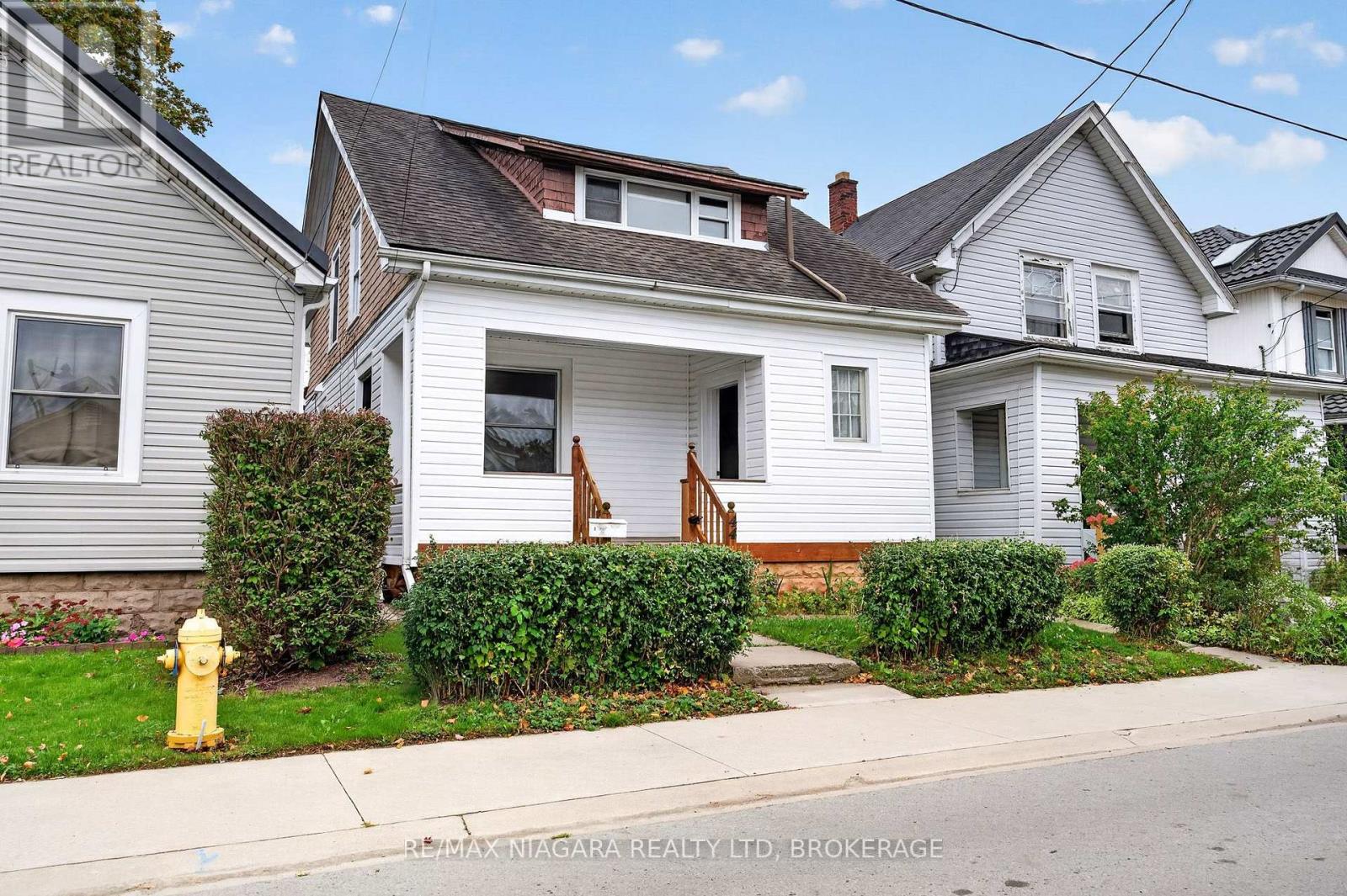 44 LOWELL AVENUE Property Photo 1
