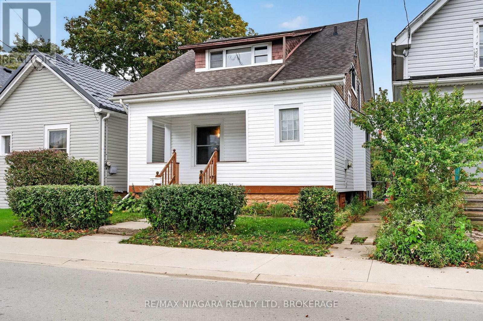 44 Lowell Avenue Property Photo 1