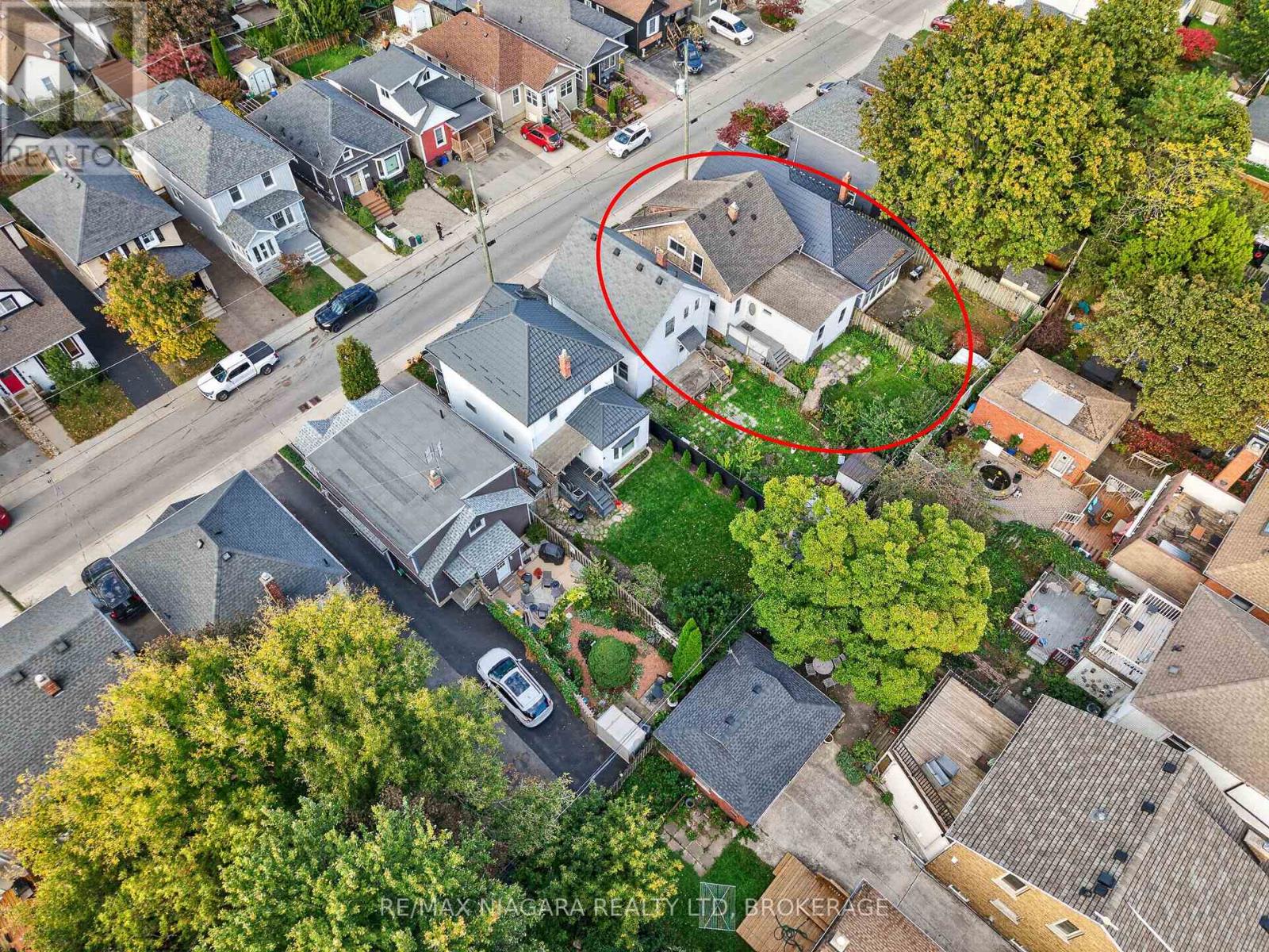 44 Lowell Avenue Property Photo 4