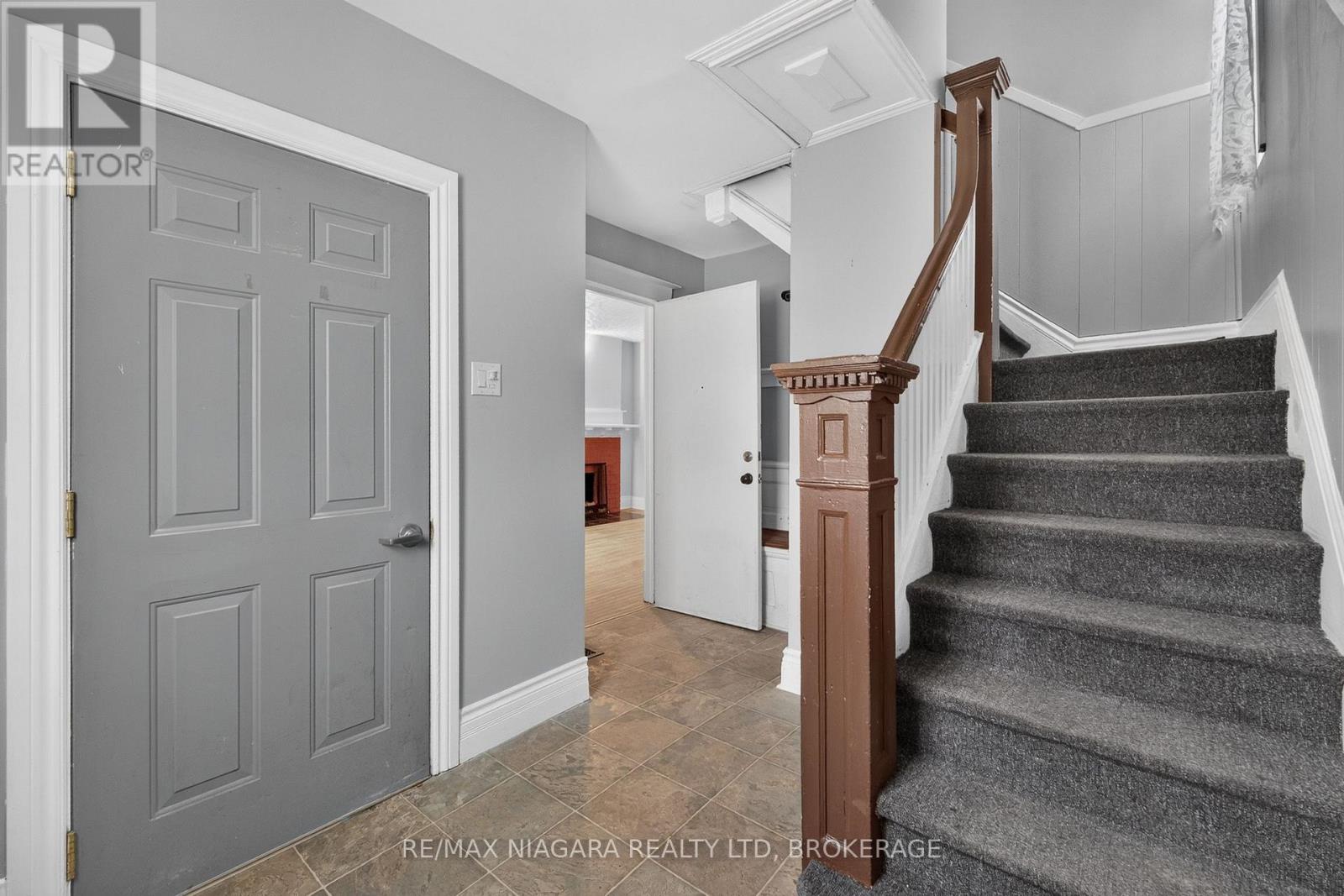 44 Lowell Avenue Property Photo 6