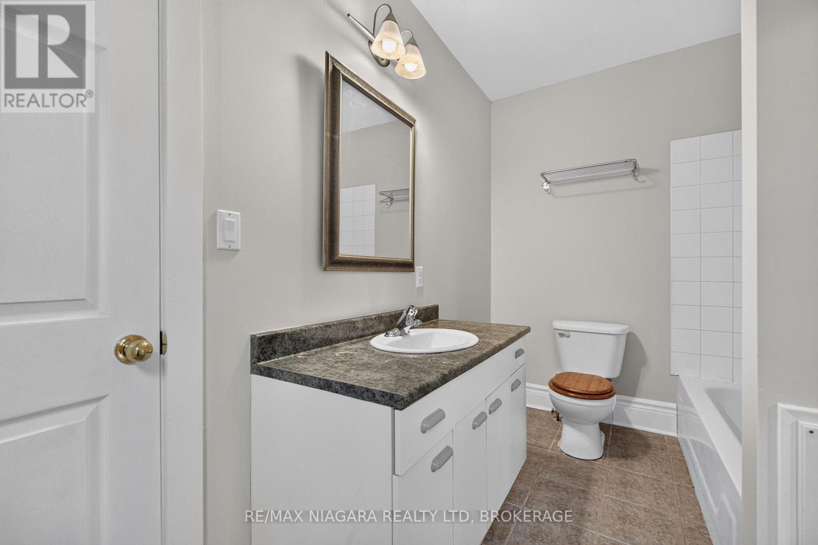 44 Lowell Avenue Property Photo 14