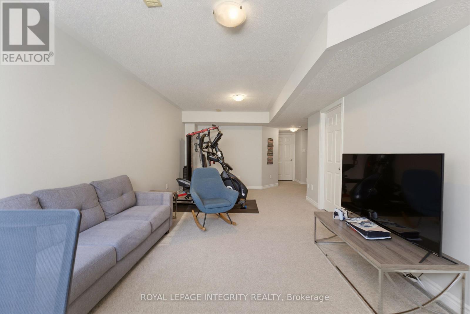 173 Silvermoon Crescent Property Photo 34