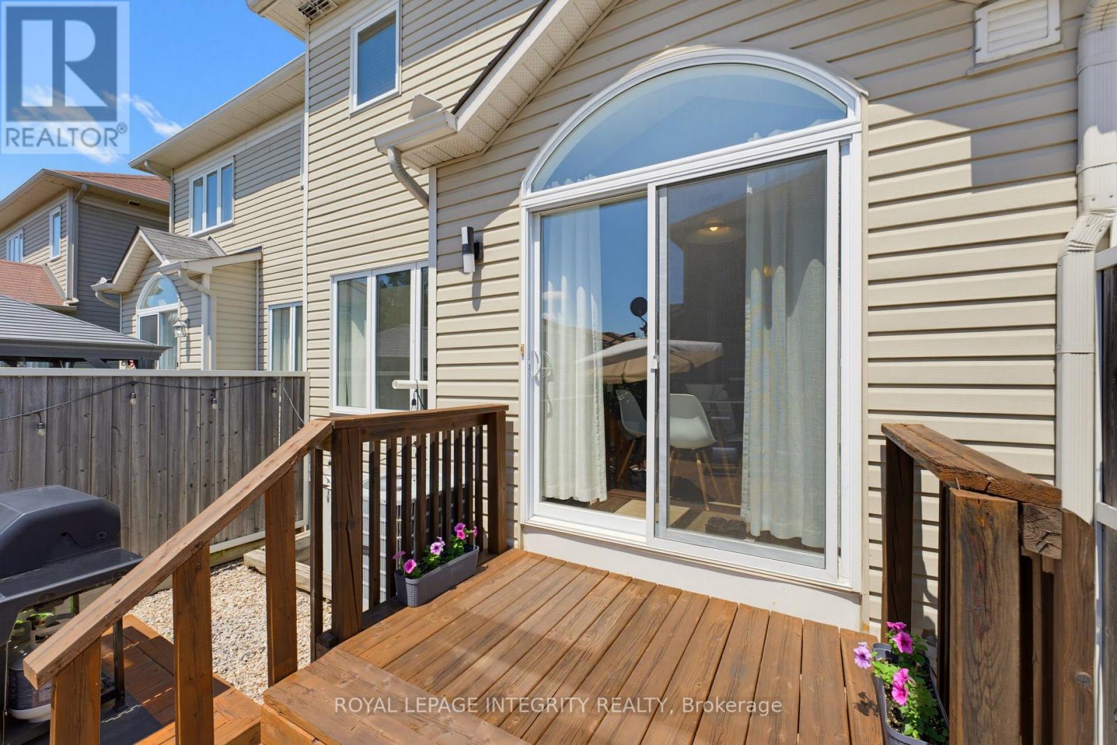 173 Silvermoon Crescent Property Photo 39