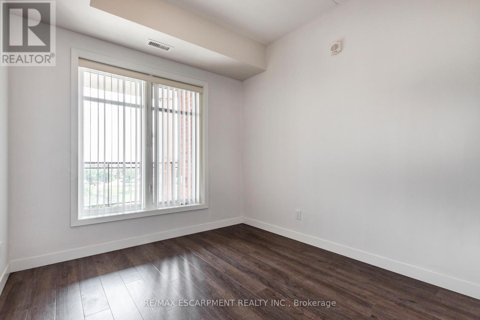 306 - 175 Commonwealth Street Property Photo 24