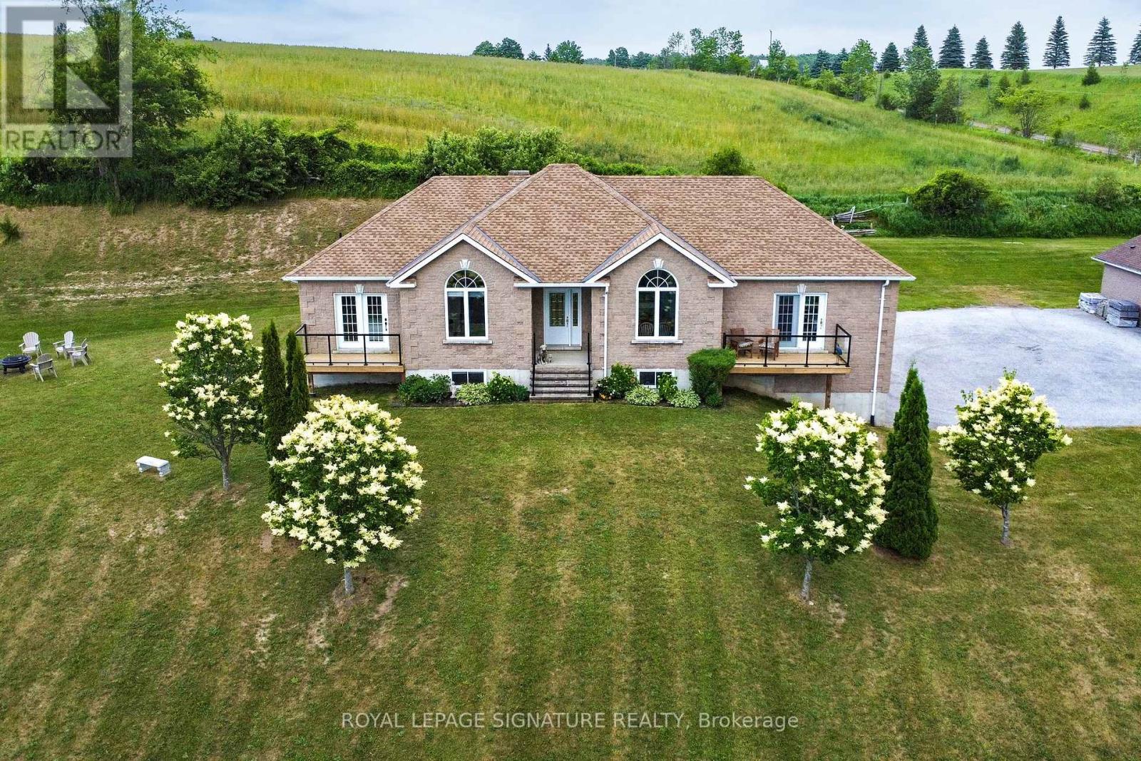 4 Concession Rd 8 E Property Photo 2