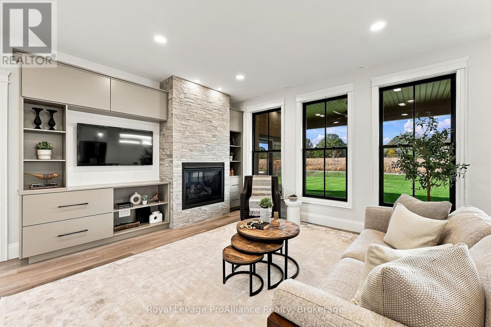 52 Beacon Drive Property Photo 12