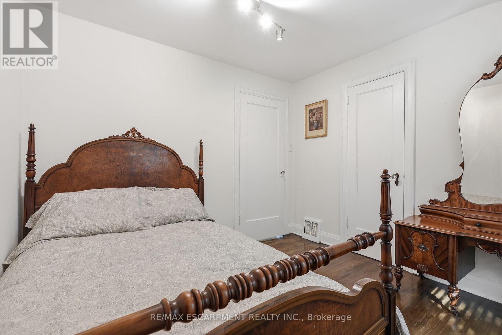 13 Allan Avenue Property Photo 15