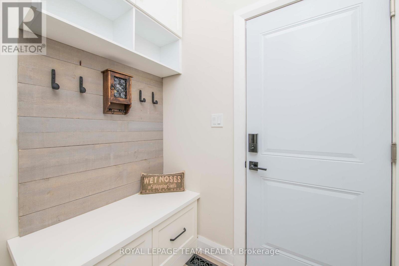 15 Rideau Crossing Crescent Property Photo 8