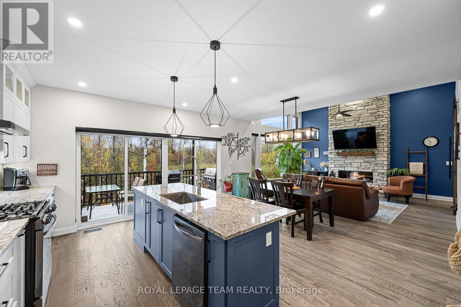 15 Rideau Crossing Crescent Property Photo 15