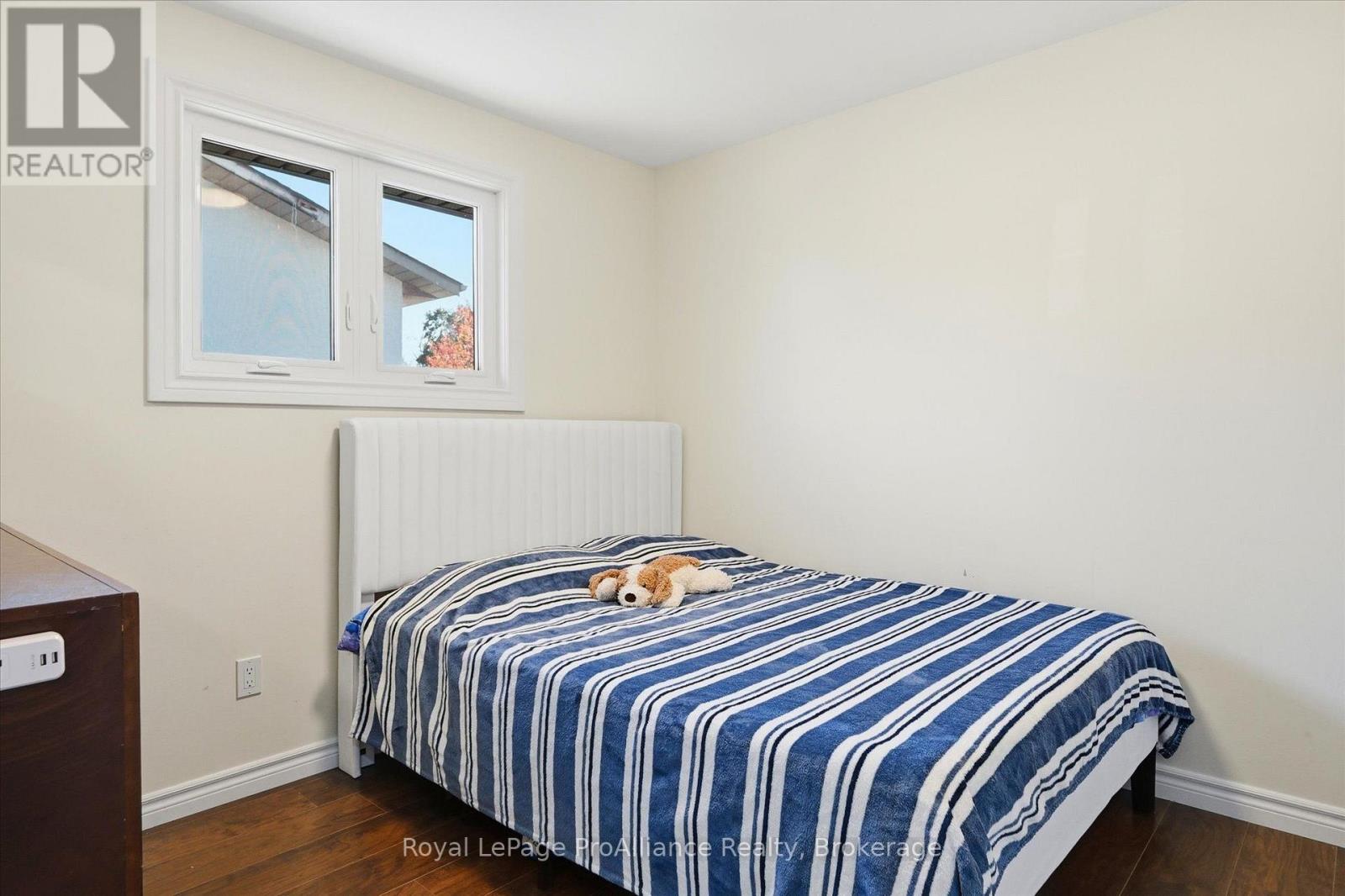 1316 Scollard Drive Property Photo 33