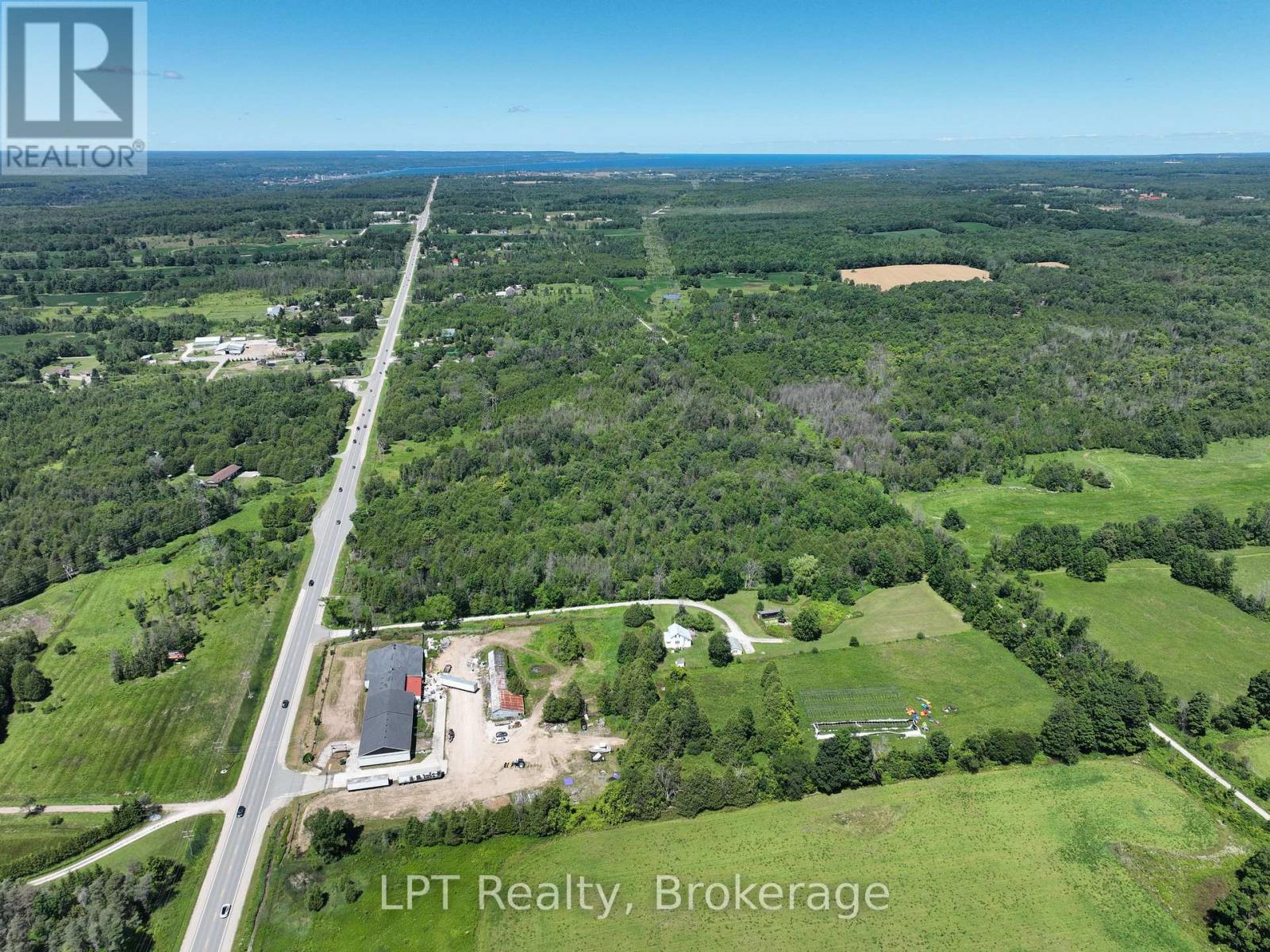 317505 Highway 6&10 Property Photo 7