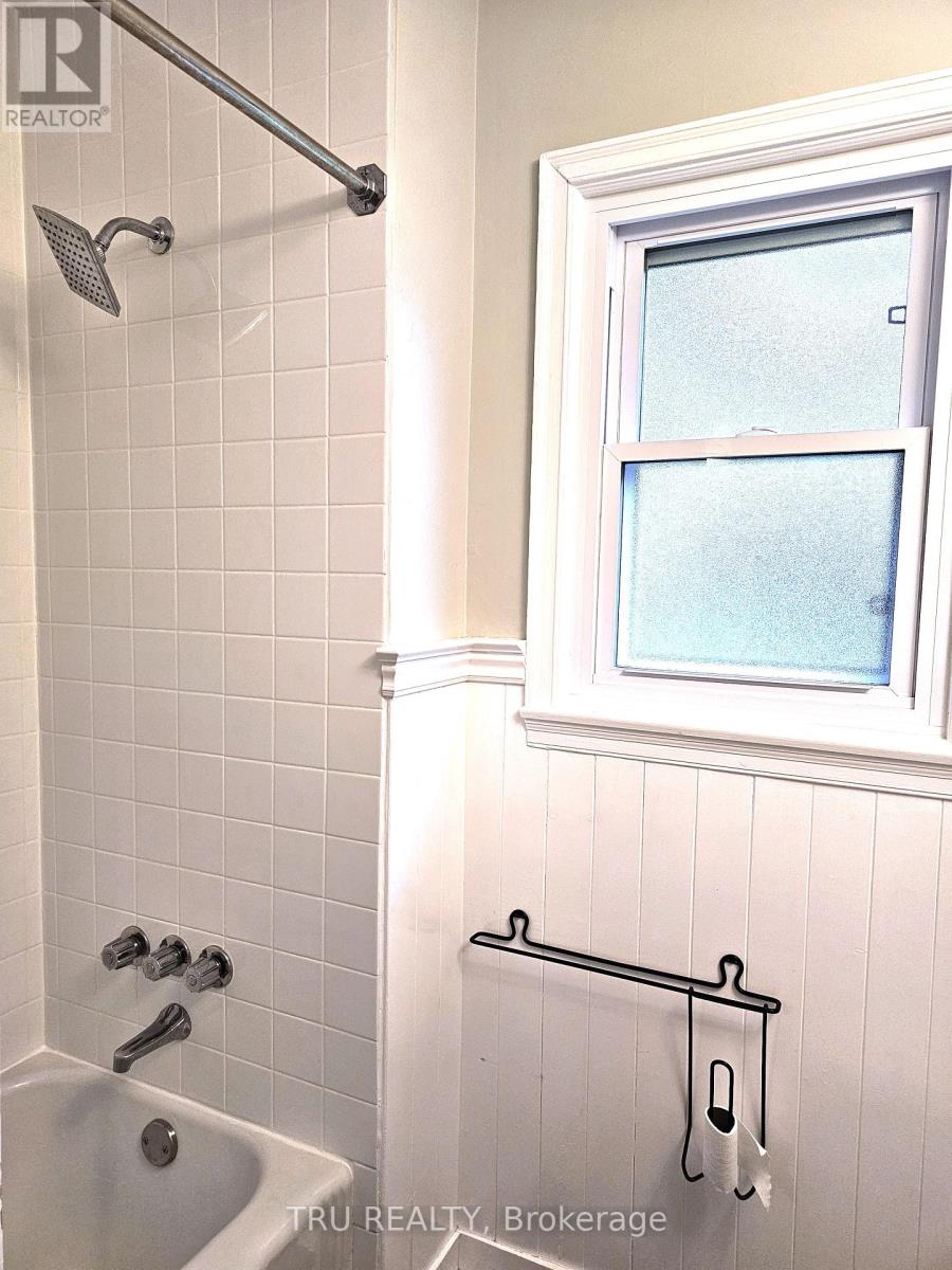28 Arundel Avenue Property Photo 15
