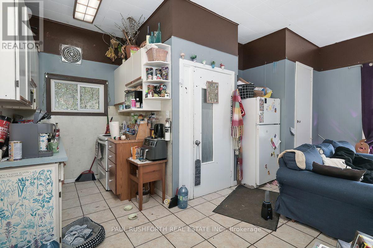 4494 River Road Property Photo 32