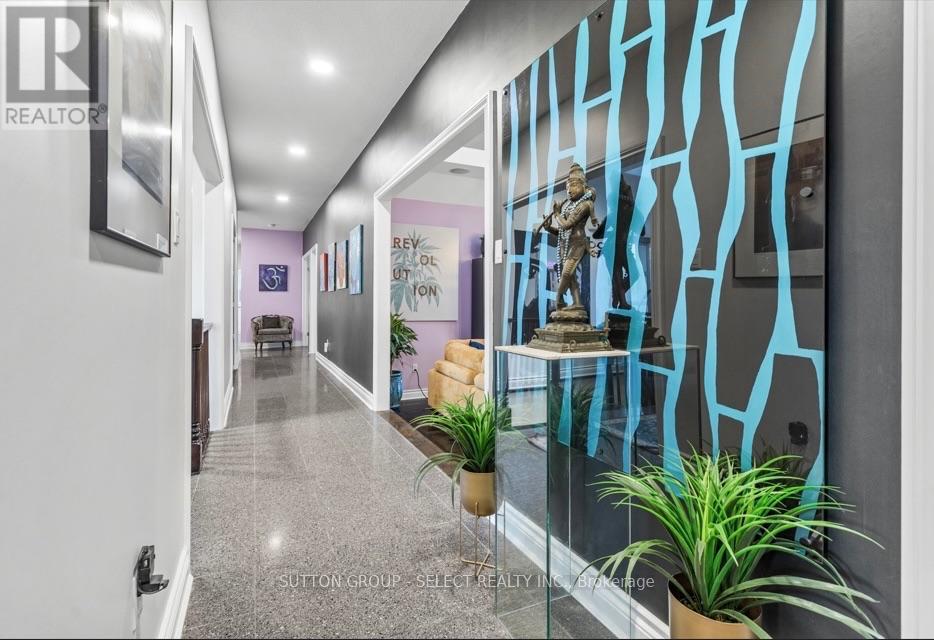 768 Franklinway Crescent Property Photo 25