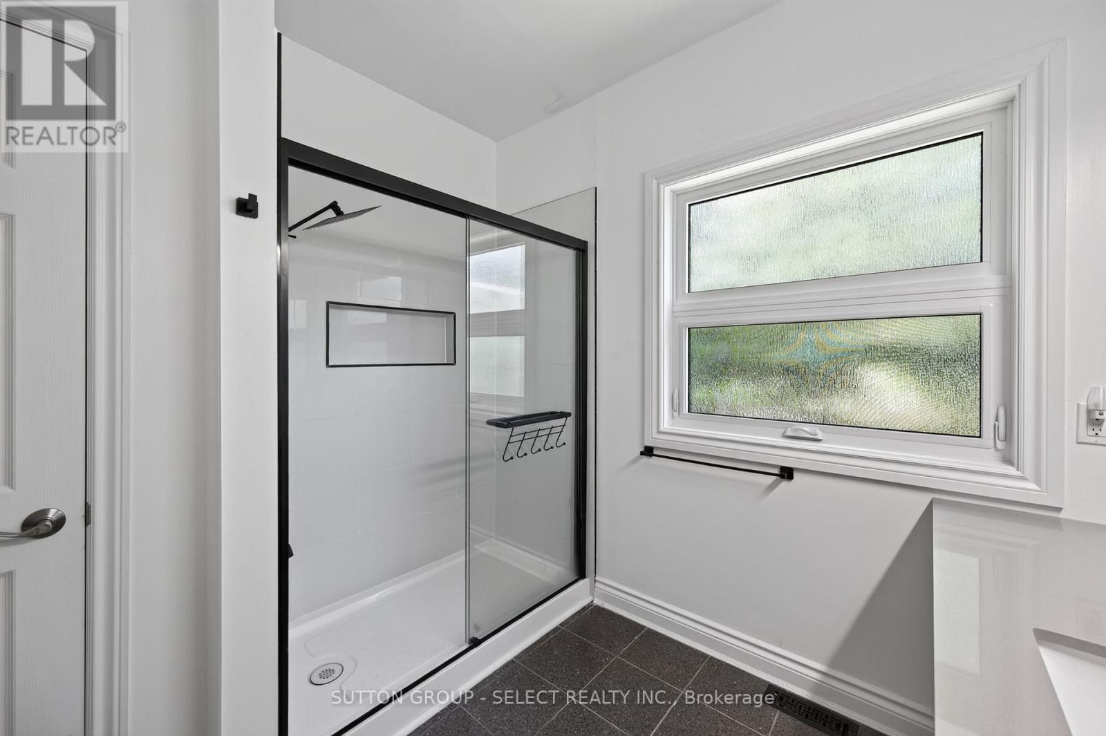 768 Franklinway Crescent Property Photo 31