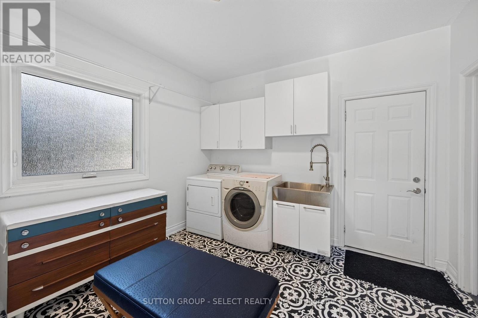 768 Franklinway Crescent Property Photo 35