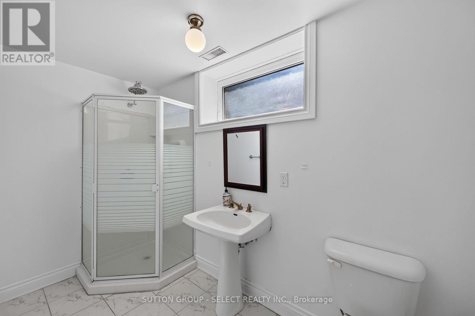 768 Franklinway Crescent Property Photo 42
