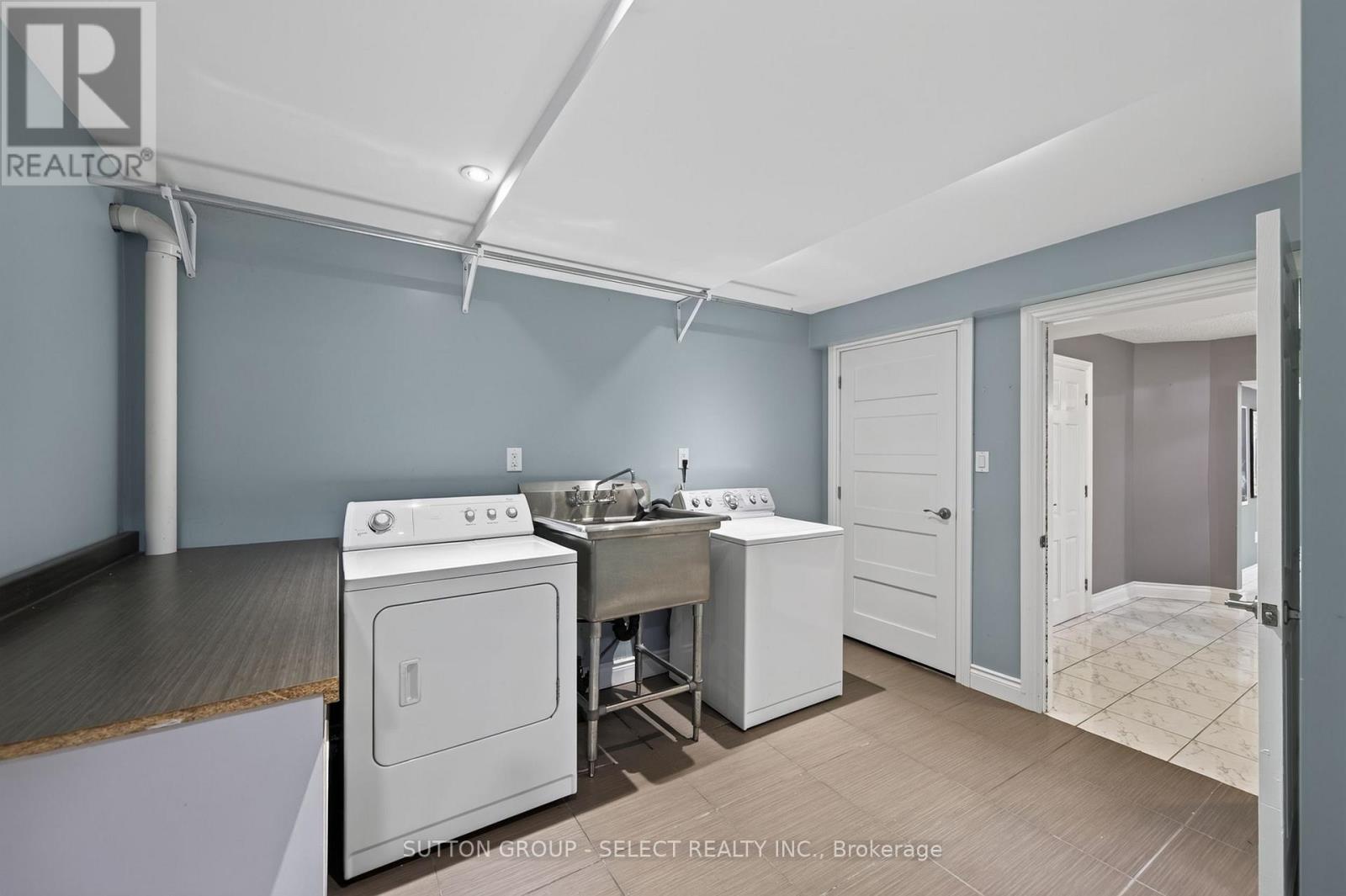 768 Franklinway Crescent Property Photo 43