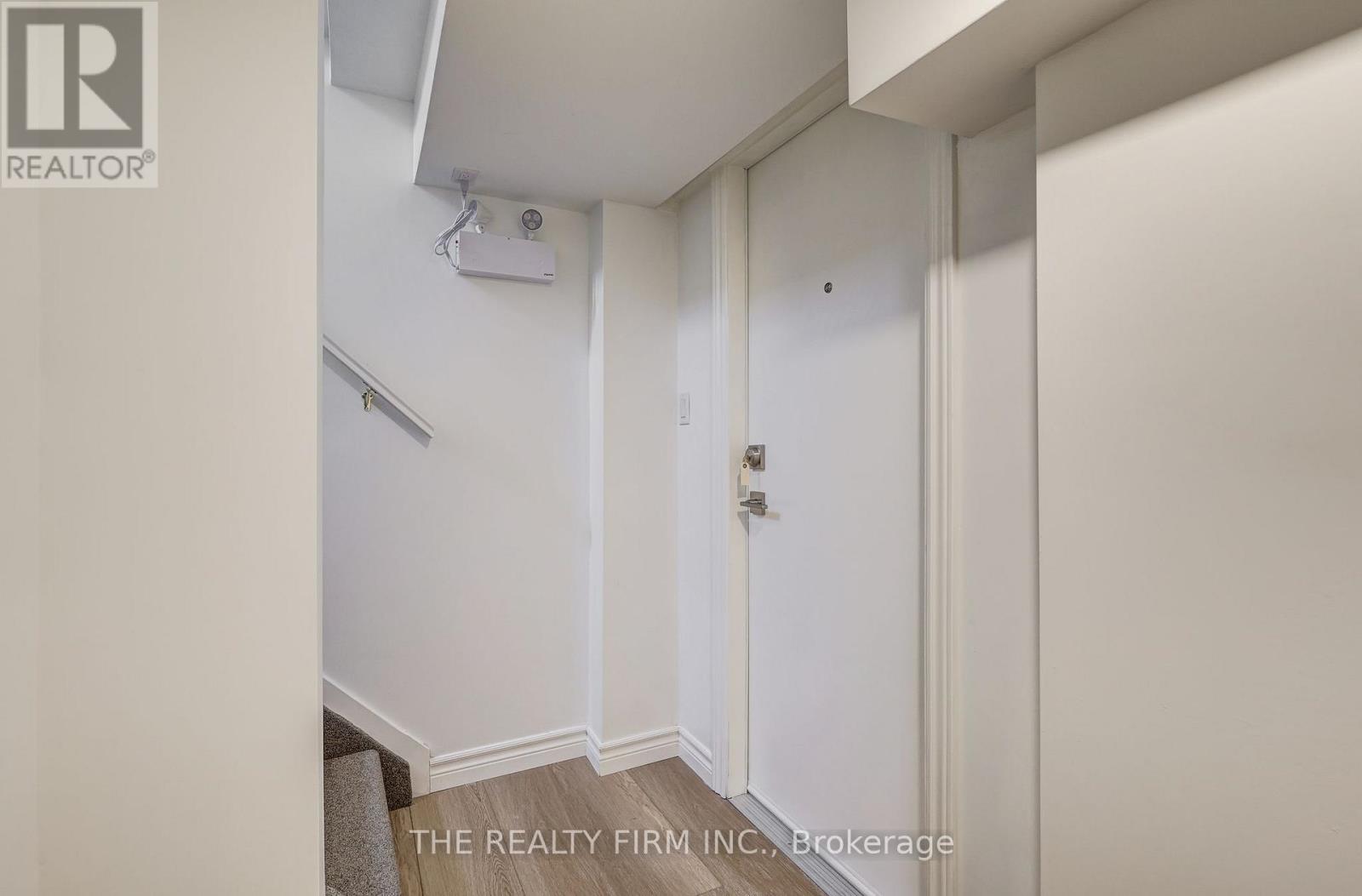 Lower - 408 Ridgewood Crescent Property Photo 2