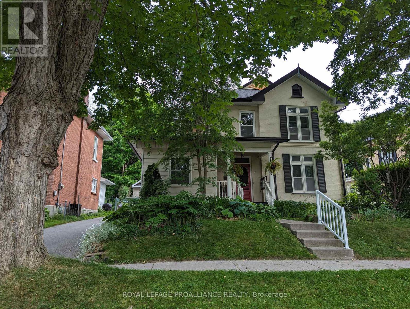 573 HOMEWOOD AVENUE Property Photo 1
