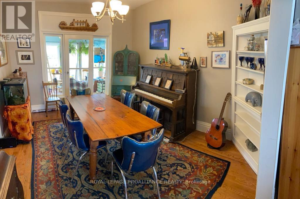 573 Homewood Avenue Property Photo 3