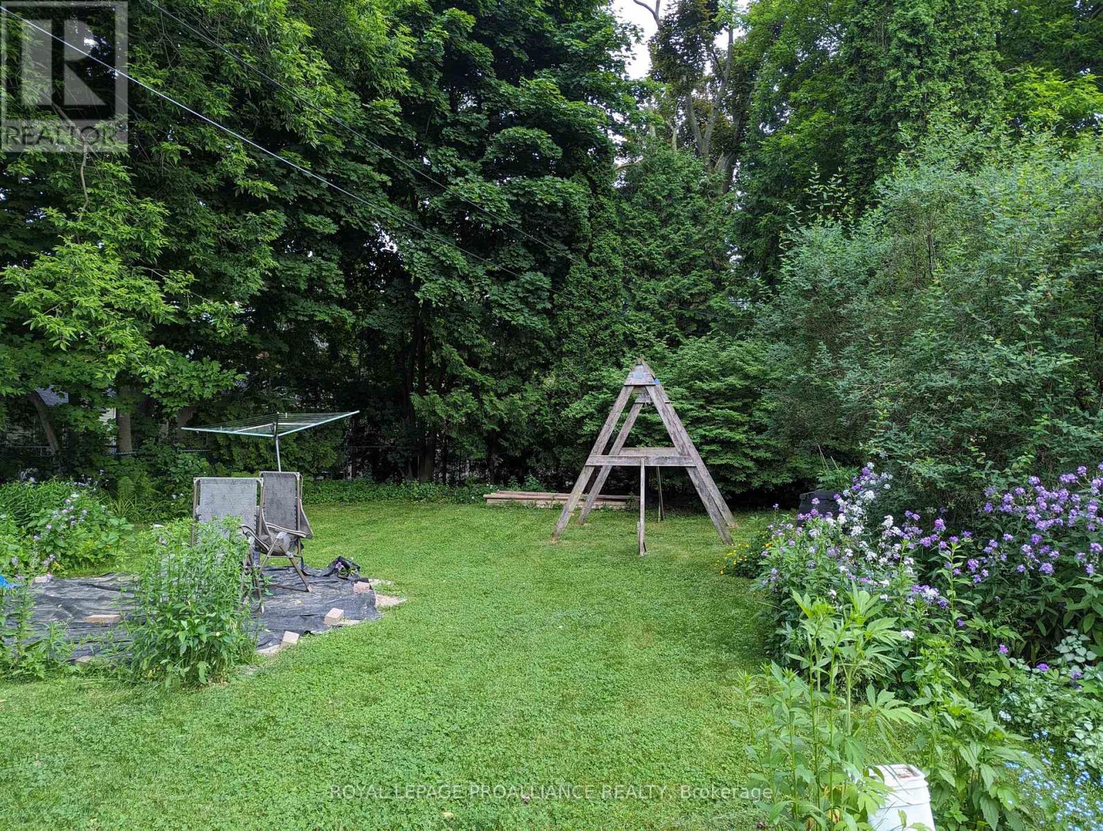 573 Homewood Avenue Property Photo 12