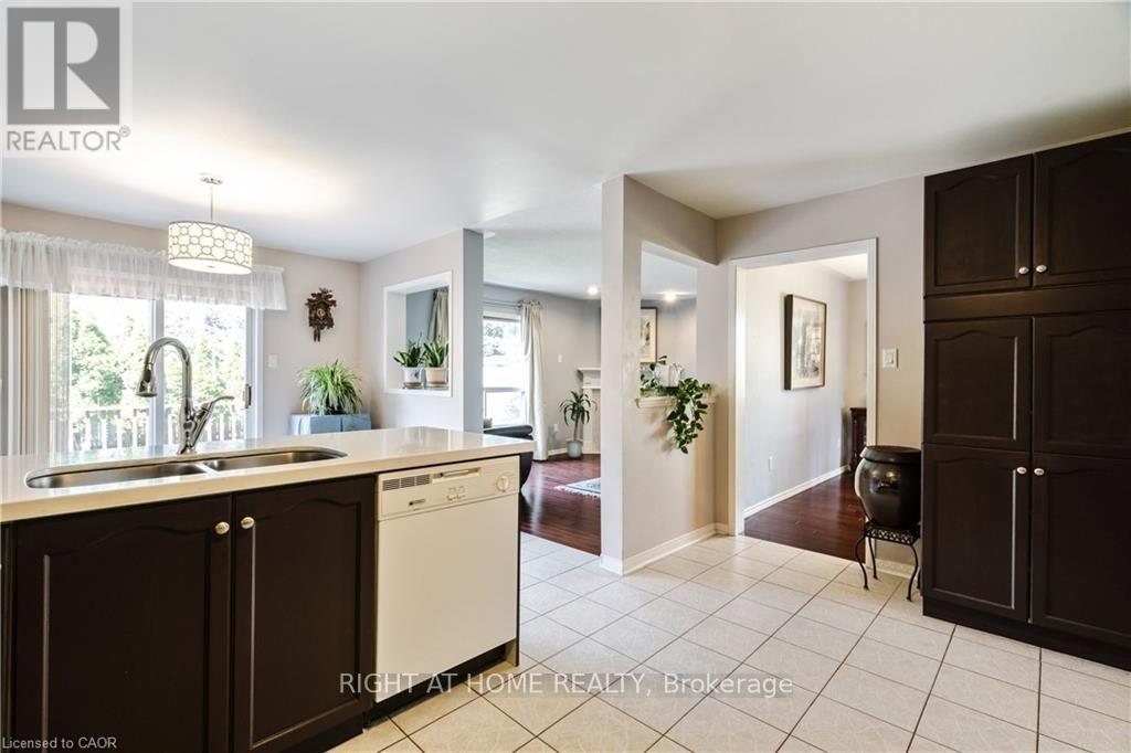 106 Moore Crescent Property Photo 16