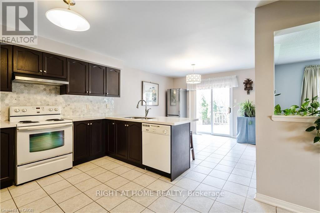 106 Moore Crescent Property Photo 17
