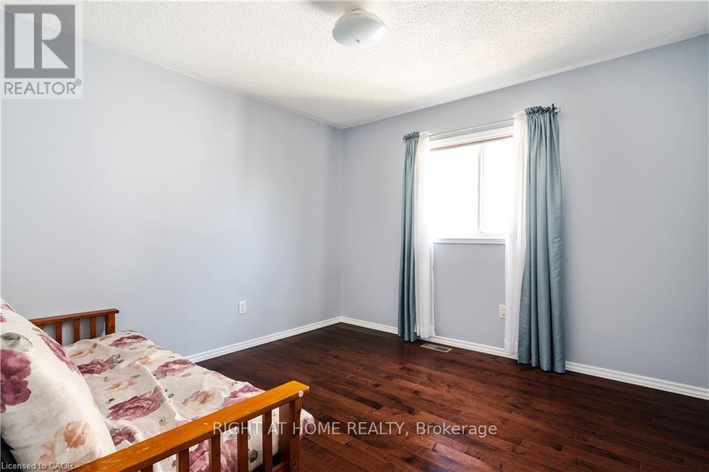 106 Moore Crescent Property Photo 36