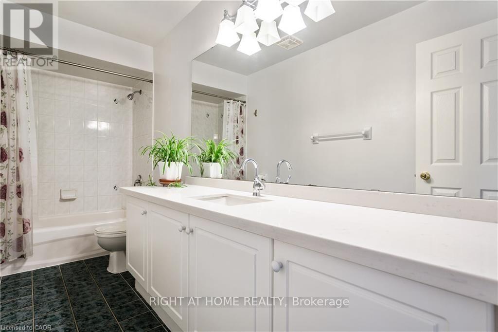 106 Moore Crescent Property Photo 40