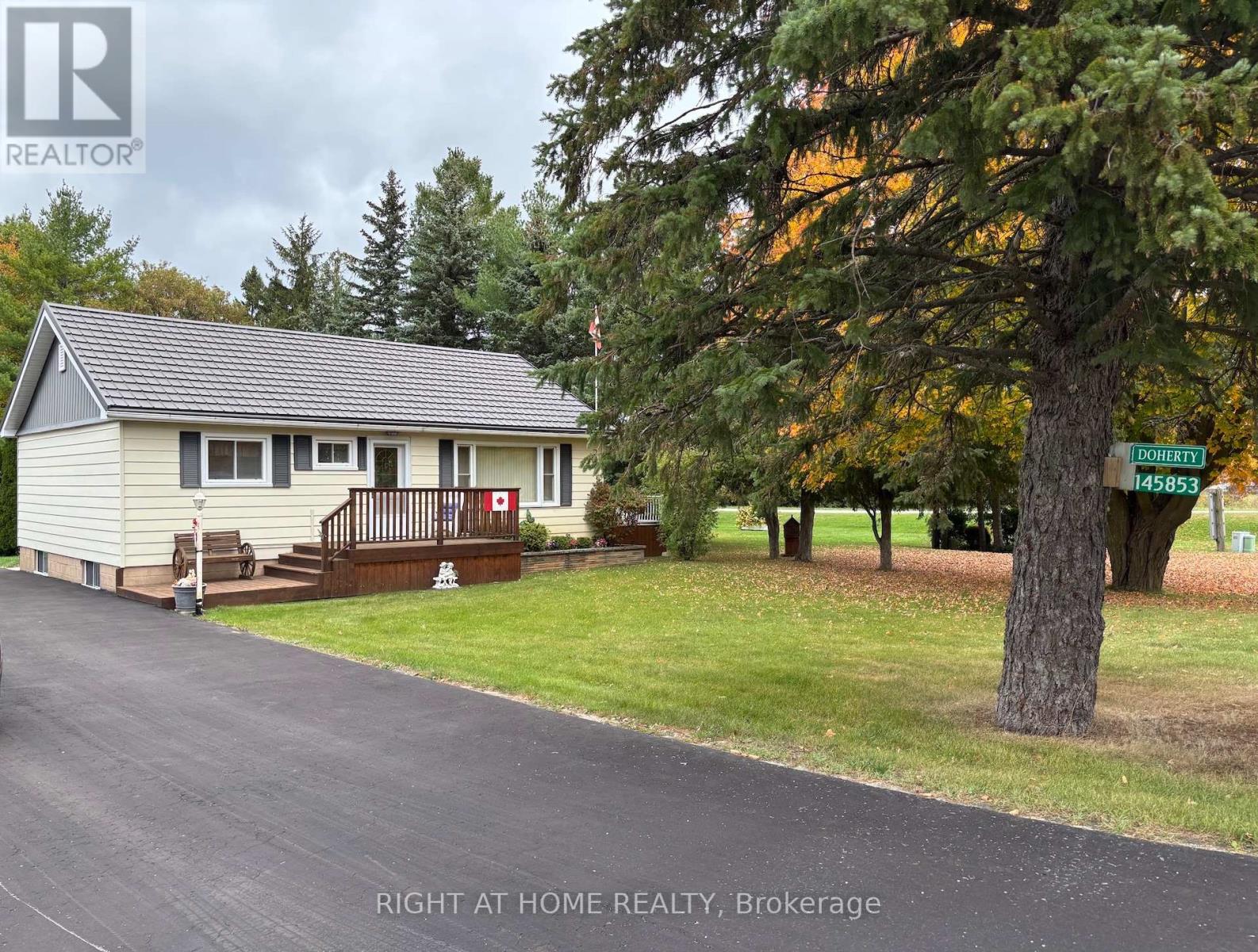 145853 Grey Road 12 Property Photo 2