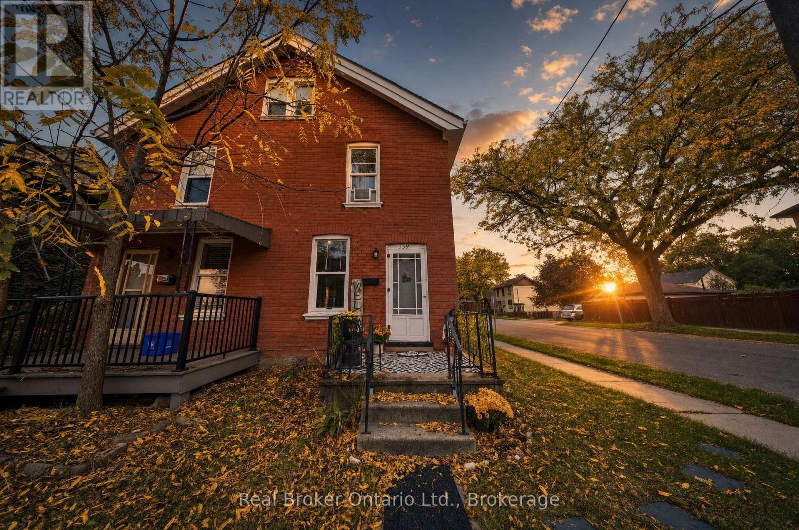 139 SUPERIOR STREET Property Photo 1