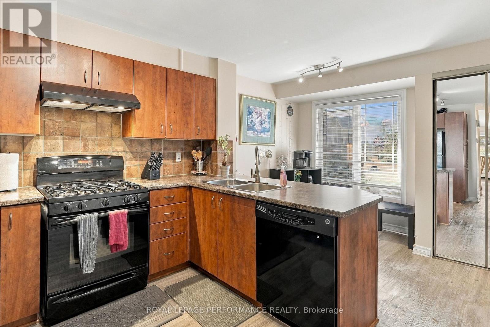 50 - 80 Brentmore Private Property Photo 3