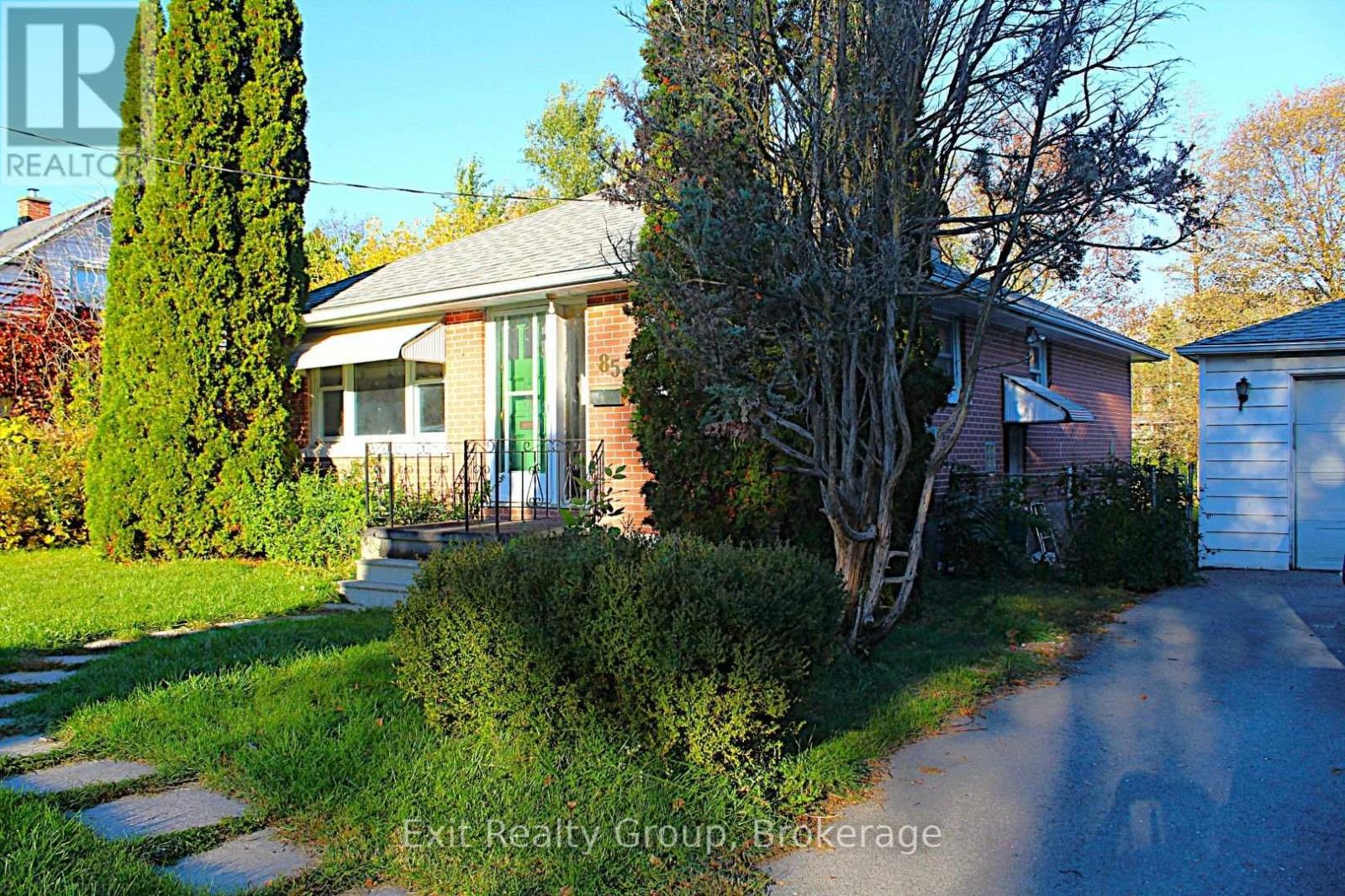 85 Wright Avenue Property Photo 3